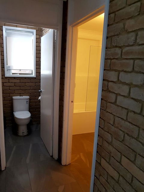 Tropicana Motor Inn - Accommodation ACT 30