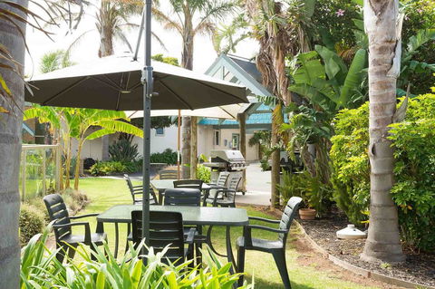 Tropicana Motor Inn - Accommodation ACT 42