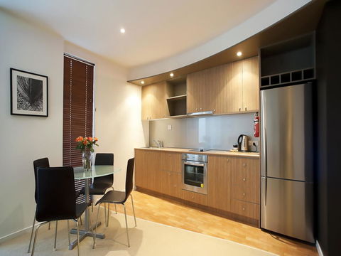 The Waves Apartments - Accommodation ACT 22
