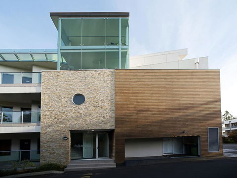 The Waves Apartments - Accommodation ACT 29