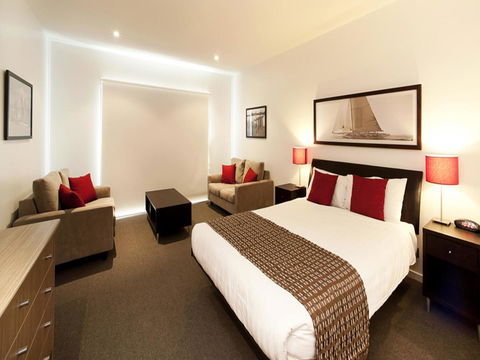 The Waves Apartments - Accommodation ACT 8