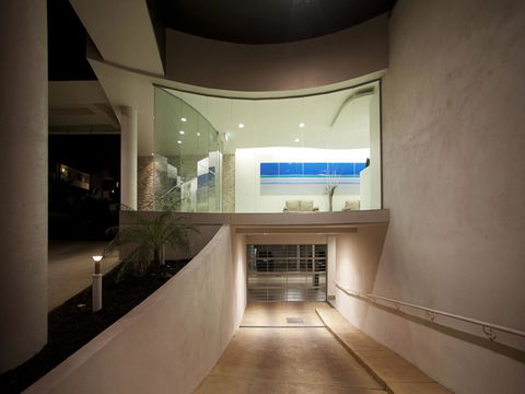 The Waves Apartments - Accommodation ACT 19