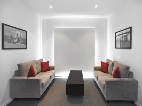 The Waves Apartments - Accommodation ACT 10