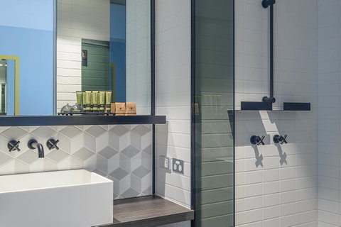 Peppers Docklands - Accommodation ACT 26