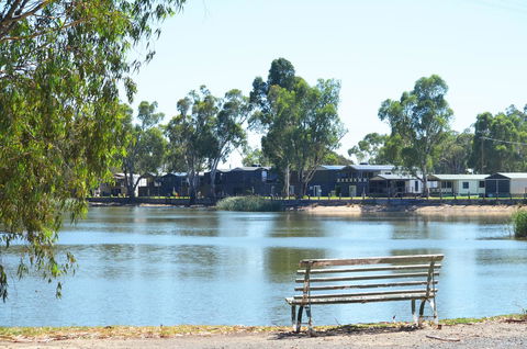 Tasman Holiday Parks - Merool On The Murray - Accommodation ACT 10
