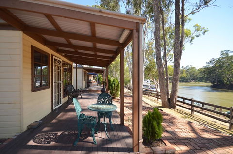 Tasman Holiday Parks - Merool On The Murray - Accommodation ACT 18