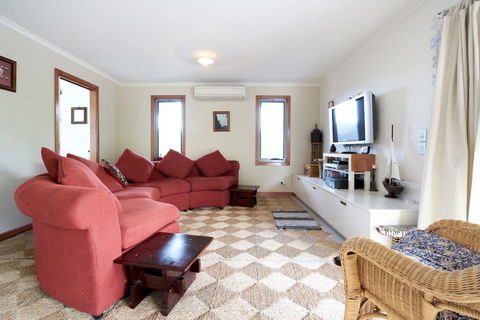 Beautiful, Cosy And Quiet - Accommodation ACT 10
