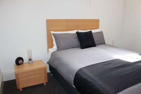 Abbey View - Accommodation ACT 14