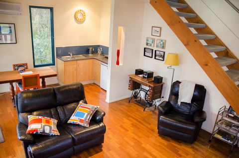 Ashwood Cottages - Accommodation ACT 23