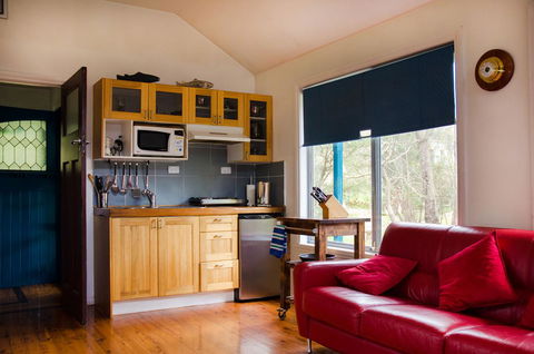 Ashwood Cottages - Accommodation ACT 17