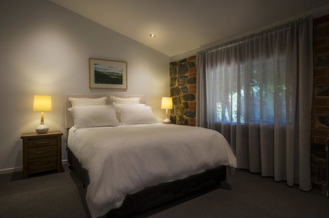 Bright Mystic Valley - Accommodation ACT 15