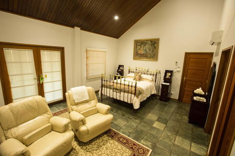 The Block Vista B&B - Accommodation ACT 1