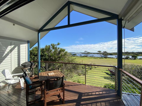 The Boathouse - Accommodation ACT 3