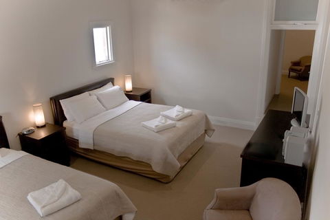 The Bridgetown Hotel - Accommodation ACT 1