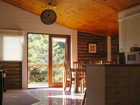 The Cabin - Accommodation ACT 0