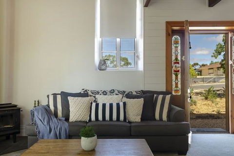 The Chapel - Accommodation ACT 1
