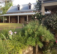 The Coach House on River and Park - Accommodation ACT