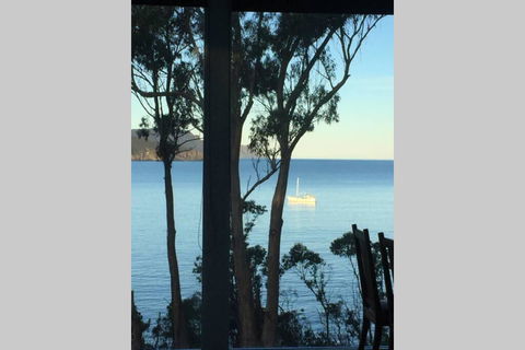The Cove... On The Rocks At Port Arthur - Accommodation ACT 2