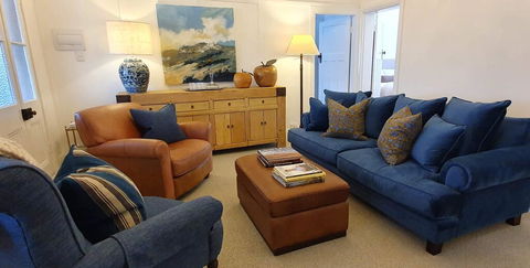 The Dewhurst - Sophisticated Entire CBD Apartment - Accommodation ACT 0