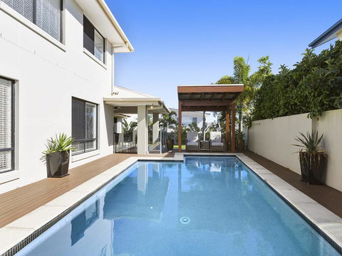 The Doggy Beach House At Salt - Accommodation ACT 3