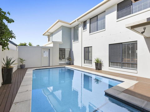 The Doggy Beach House At Salt - Accommodation ACT 0