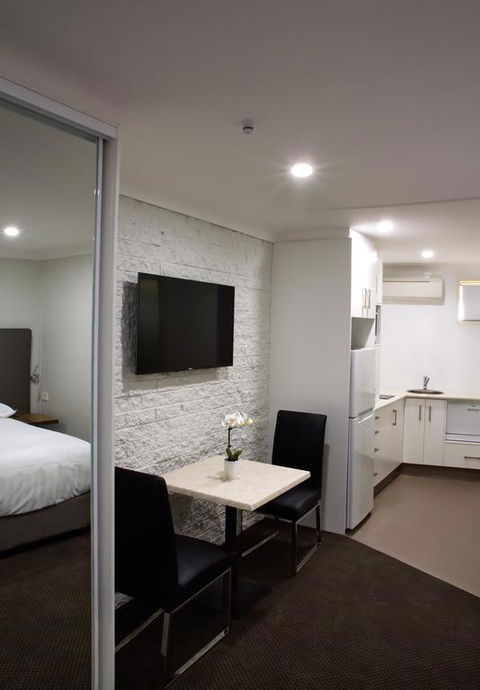 The Duck Inn Apartments - Accommodation ACT 3