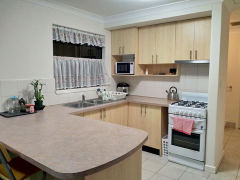The Fawzi Holiday Home Perth - Accommodation ACT 3