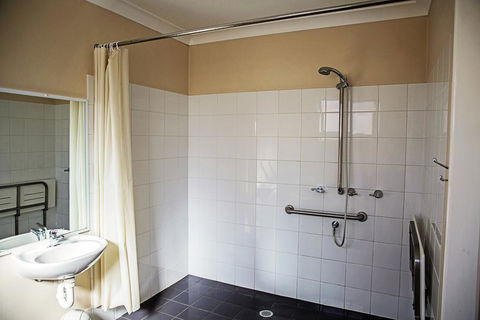 The Gallery Motor Inn - Accommodation ACT 3