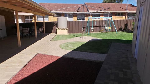 The Garden House - Accommodation ACT 2