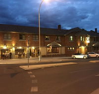 The George Hotel - Accommodation ACT