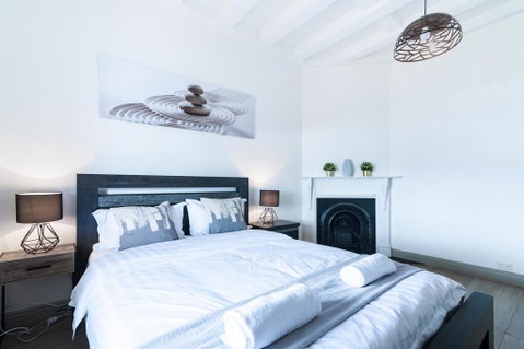 The Highberry - Sydney Harbour View Escape - Accommodation ACT 2