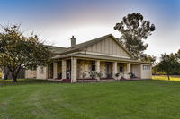 Book Naracoorte Accommodation Vacations Accommodation ACT Accommodation ACT