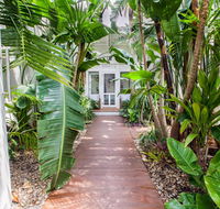 The Lakehouse in Raffetys Resort - Accommodation ACT