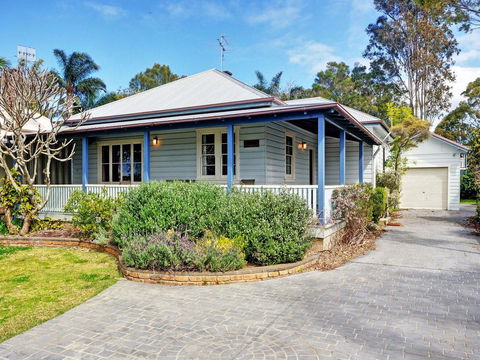 The Lakes Cottage - Accommodation ACT 0