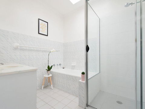 The Loft @ Fingal Bay - Accommodation ACT 3