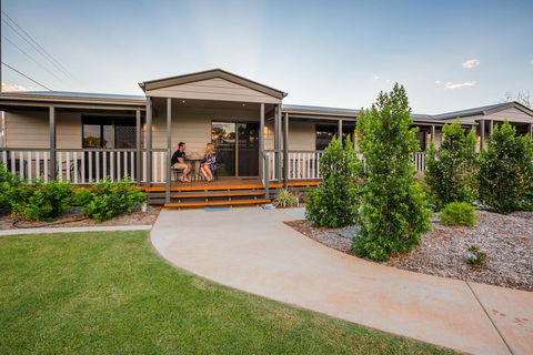 The Rocks Motel - Accommodation ACT 0