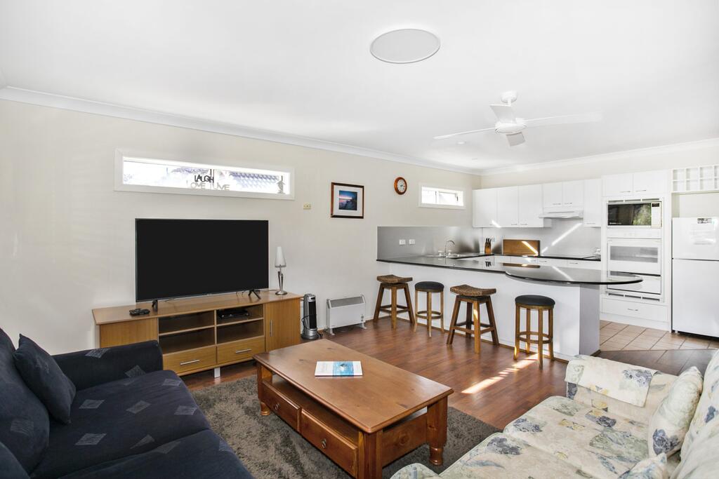 Fishermans Paradise NSW Accommodation ACT