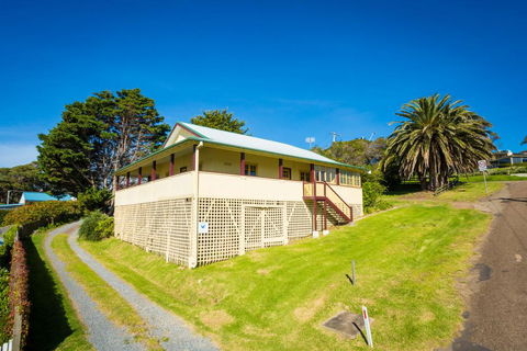 The Seamist Cottage - Accommodation ACT 1