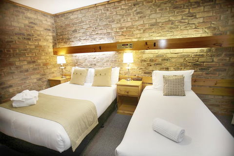 The Settlement Historic Hotel - Accommodation ACT 1