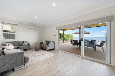 The View - Accommodation ACT 3