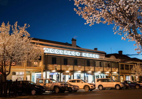 The Woolpack Hotel - Accommodation ACT 0
