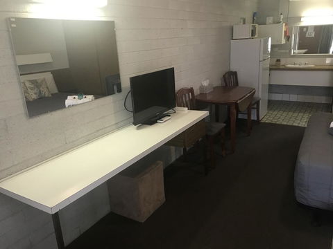 Thomas Lodge Motel - Accommodation ACT 2
