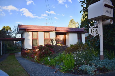 Three Sisters Garden Cottage - Accommodation ACT 0