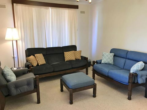 Three Sisters Garden Cottage - Accommodation ACT 3