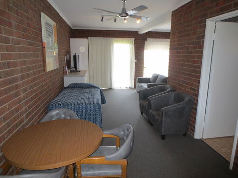Tocumwal Golf Resort - Accommodation ACT 1