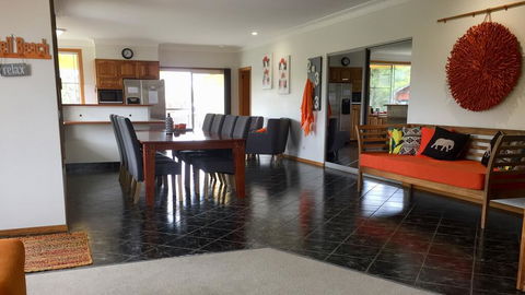 Top Deck Beachside - Accommodation ACT 2