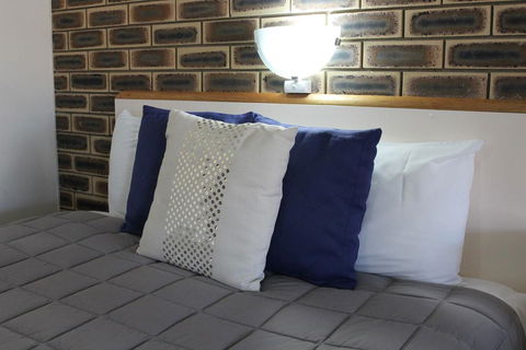 Top Of The Town Motel - Accommodation ACT 0