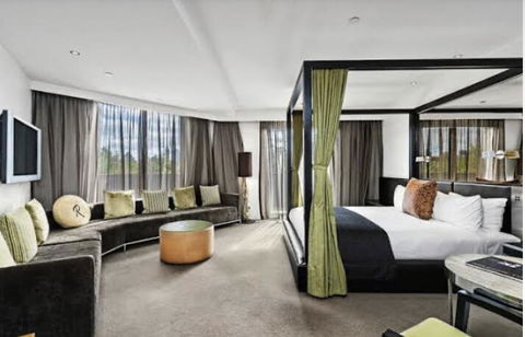 Top Private Service, Business Reception, Alternative Travel - Accommodation ACT 1