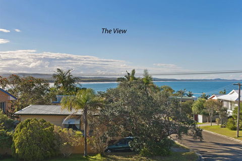 TOPVIEWS - 15Second Av BH - Accommodation ACT 2