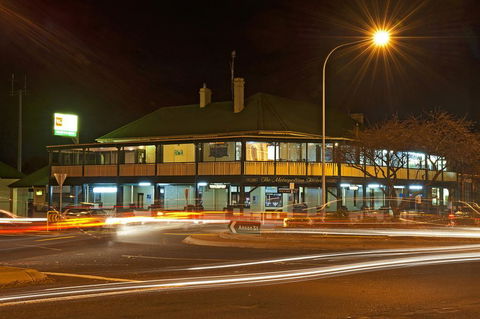 Town Square Motel - Accommodation ACT 0
